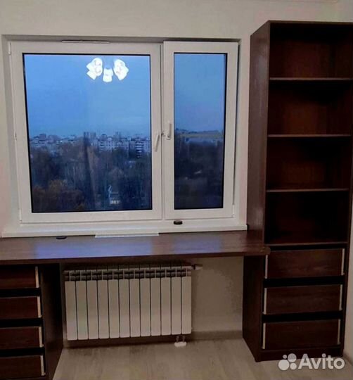 Рабочая зона у окна