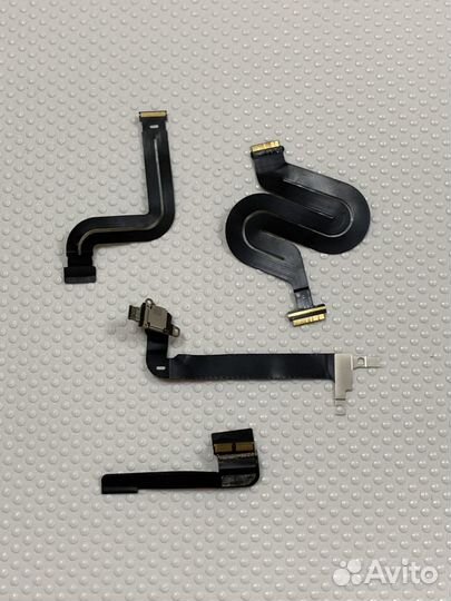 На разбор Macbook 12 2016