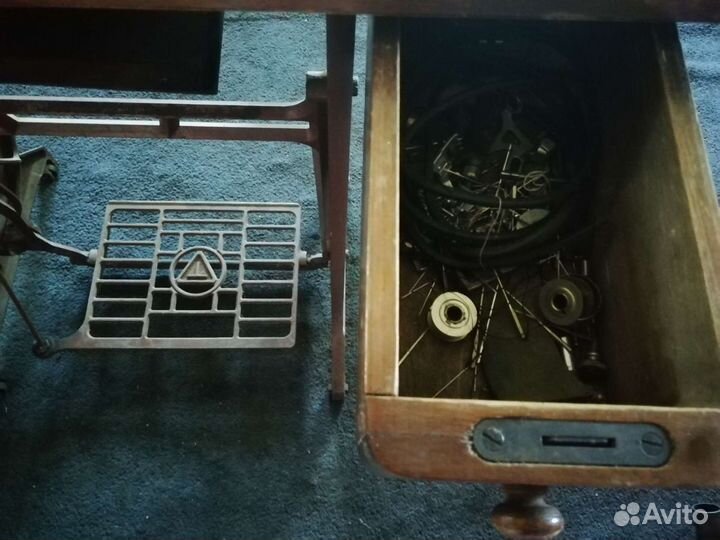 Швейная машинка Tikka