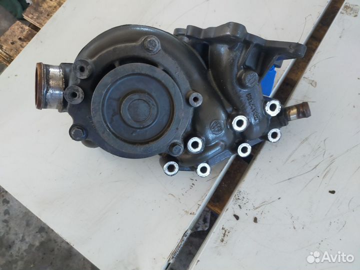 Насос водяной XF105 DAF