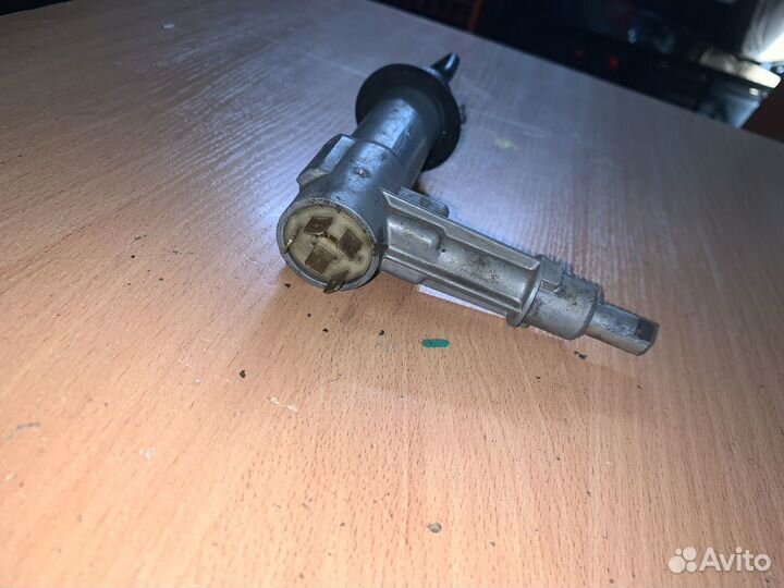 Замок зажигания audi 100 44куз до 88