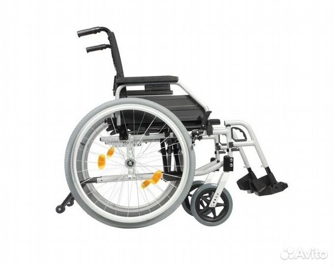 Кресло-коляска для инвалидов 