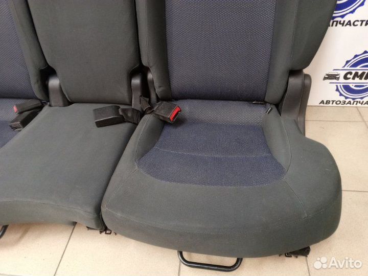 Сиденье заднее Nissan Qashqai+2 1.6 2011