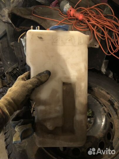 Бачок омывателя