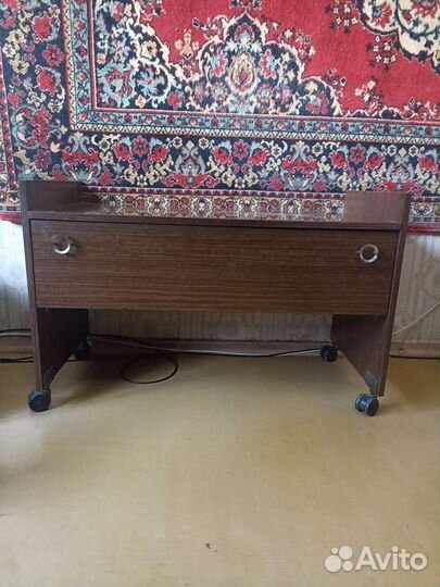 Тумба под телевизор