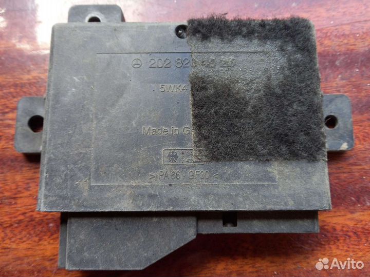 Блок управления центральным замком мерседес 202