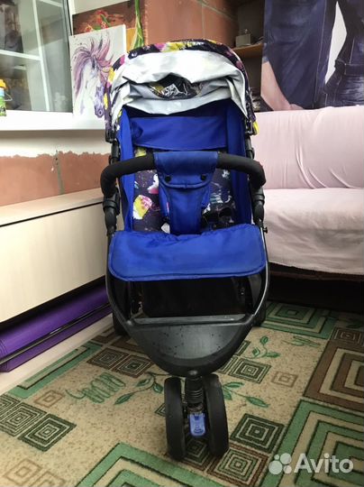 Прогулочная коляска