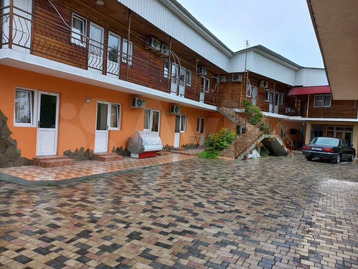 Комната 11 м² в > 9-к., 1/2 эт.