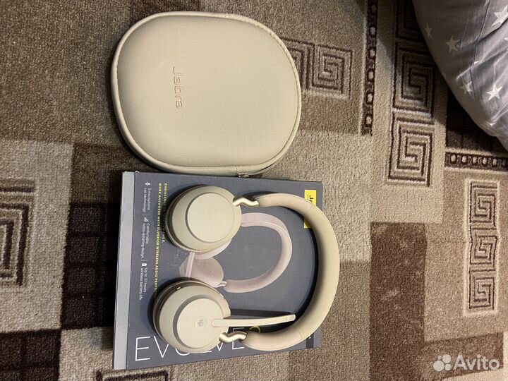 Гарнитура Jabra Evolve2 65