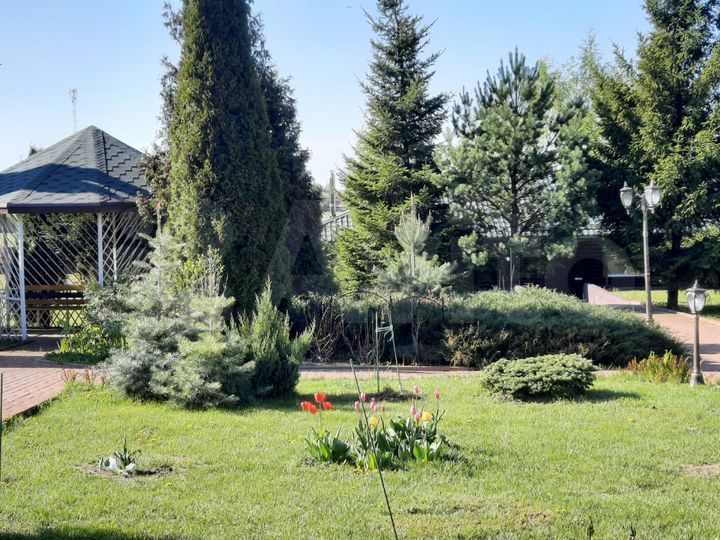 Домовладение 2 га, дом 574 м²