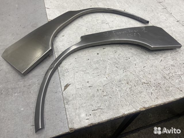 Subaru Forester SF арки задних крыльев правый