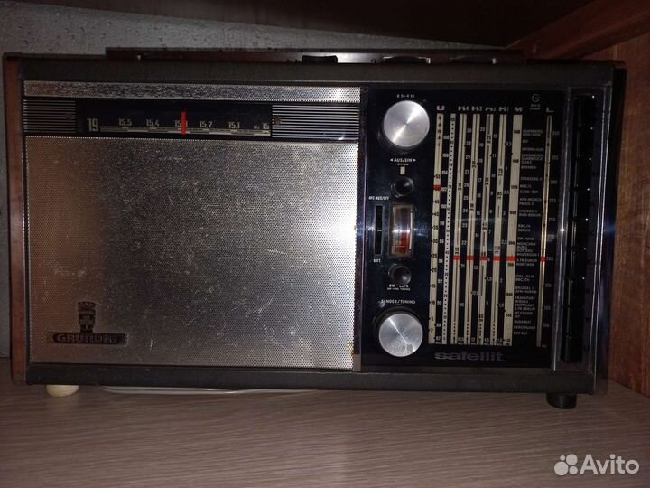 Радиоприемник grundig