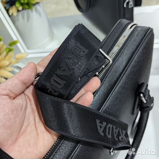 Мужской деловой портфель кожаный