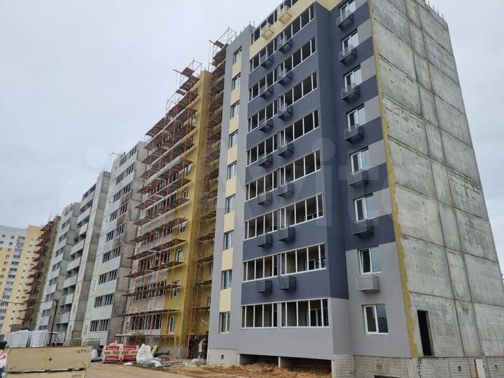 2-к. квартира, 60 м², 2/9 эт.