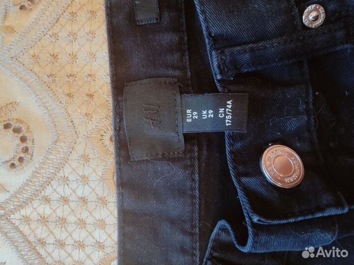 Джинсы hm