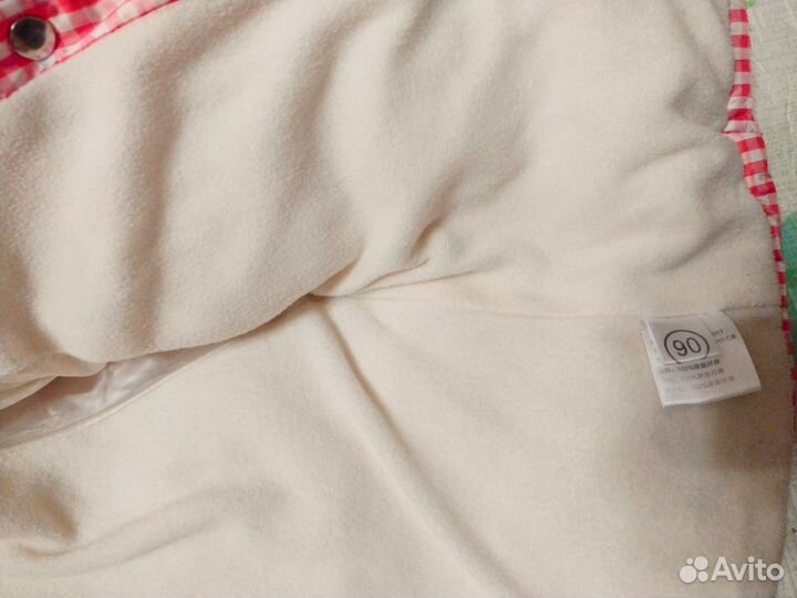 Пуховик для девочки 90