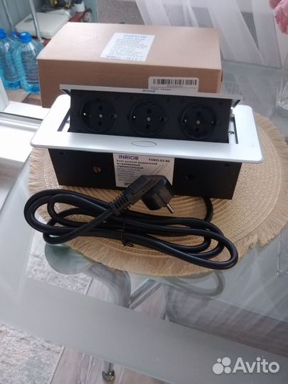 Выдвижной блок розеток