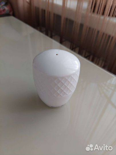 Перечница фарфоровая белая Wilmax