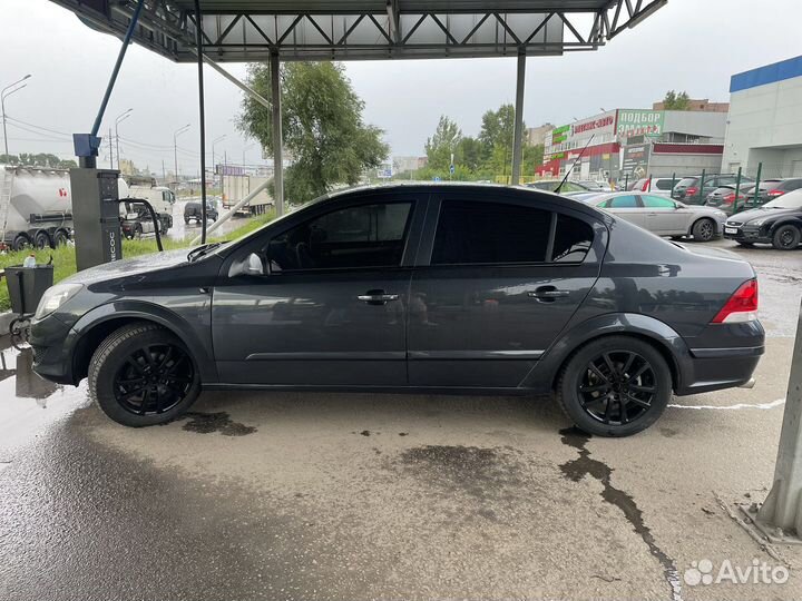 Opel Astra 1.8 МТ, 2008, 293 071 км