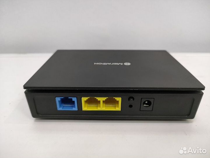 Wi-Fi роутер Мегафон FR1000-2