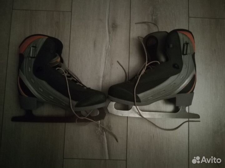 Коньки фигурные tango