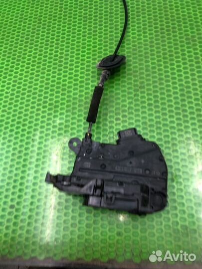 Замок боковой двери задний левый LADA Xray хэтчбек