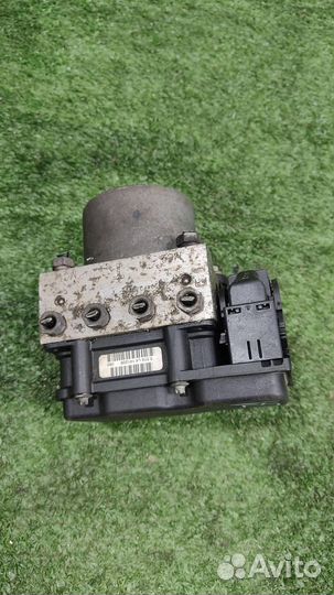Насос ABS Nissan Qashqai J10 2009