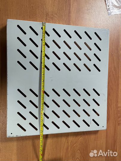 Полка в серверную стойку, в серверный шкаф 19 дюй