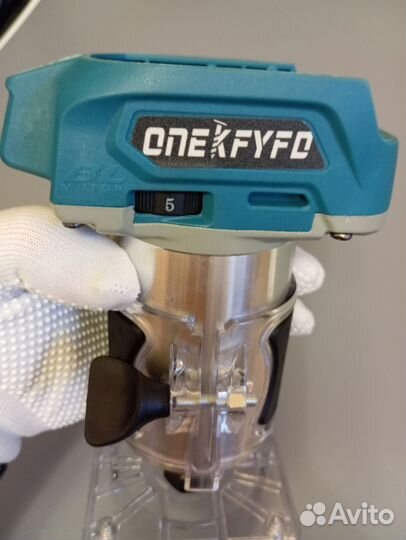 Ручной фрезер на АКБ