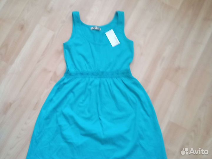 Каждая вещь по 200, есть новые вещи