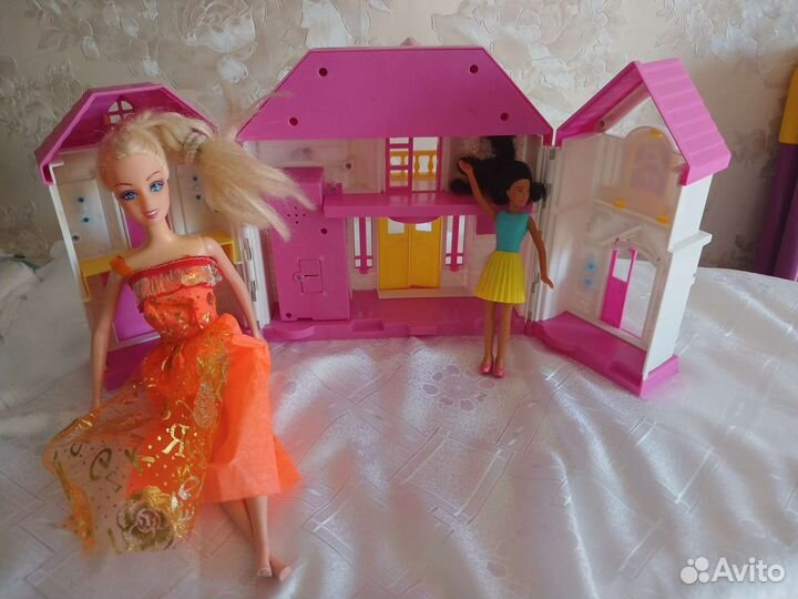 Домик кукольный