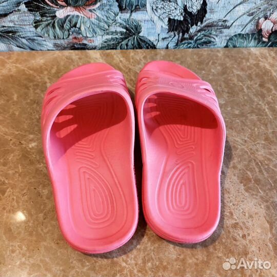 Шлепки для бассейна