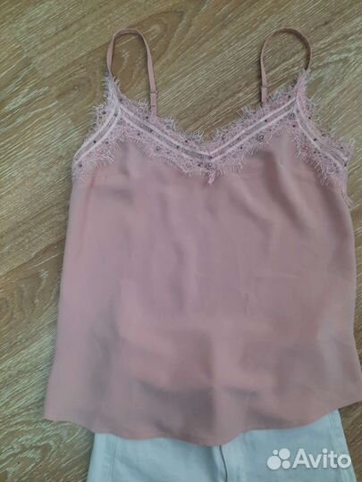 Джинсы белые