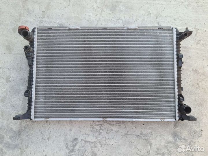 Радиатор охлаждения. Ауди А8-D4. 3.0 tdi