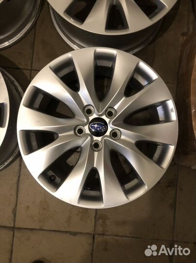 Оригинальные диски на новую Subaru R17 5*114.3