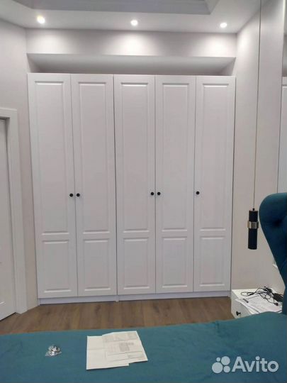 Шкаф распашной современный от производителя