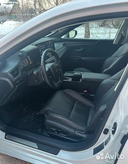 Lexus ES 2.5 AT, 2021, 64 500 км