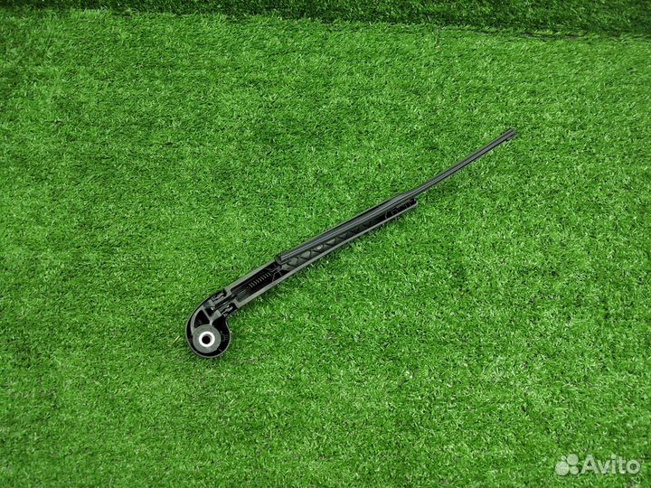 Поводок заднего стеклоочистителя Audi A3 8V VAG