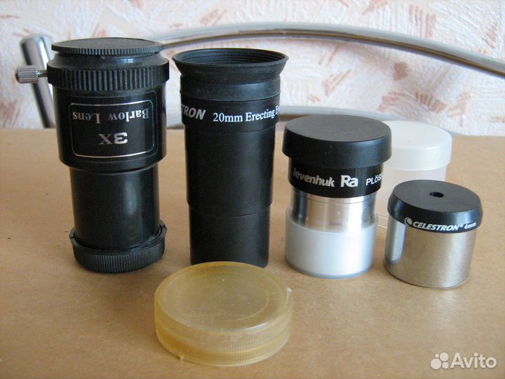 Окуляры и линза Барлоу для телескопа