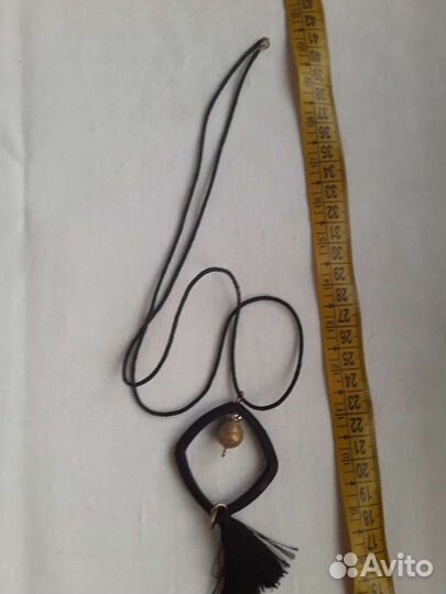 Бусы и ожерелья