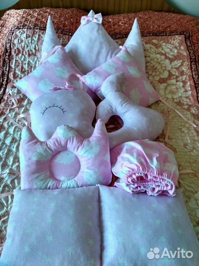 Бортики в кроватку для маленькой принцессы