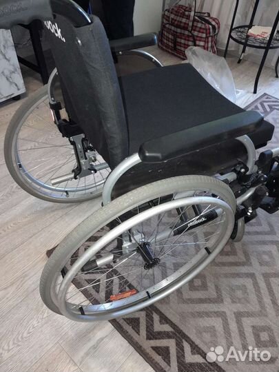 Инвалидная коляска складная бу