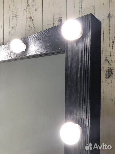 Зеркало с подсветкой