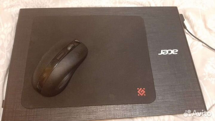 Игровой ноутбук acer + мышка с ковриком