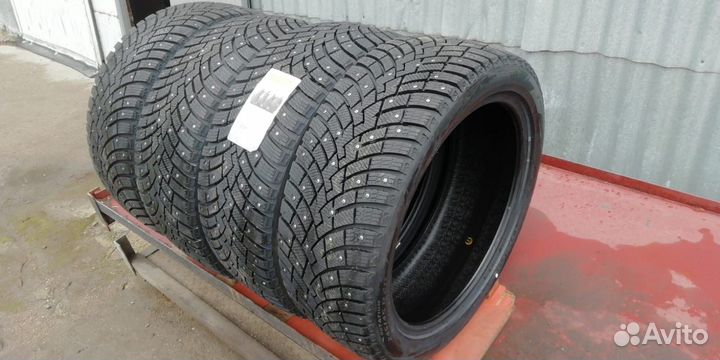 Pirelli Ice Zero 2 245/45 R20