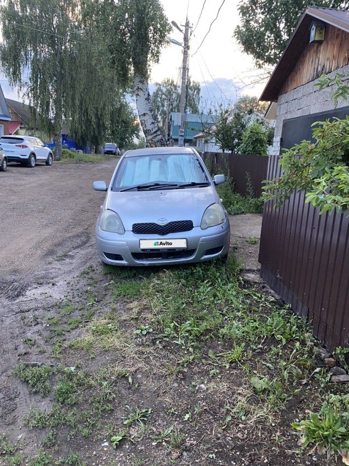 Toyota Vitz: фото владельца