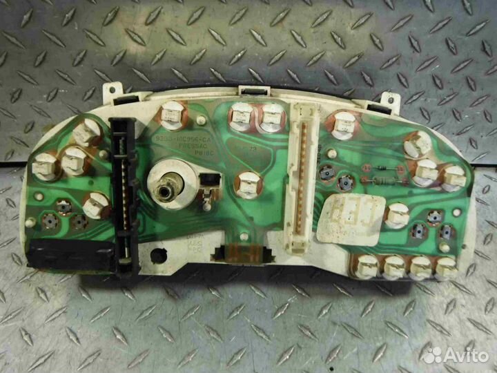 Панель приборов Ford Mondeo
