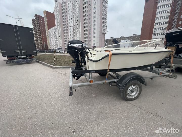 Лодка радуга и мотор mercury 9.9