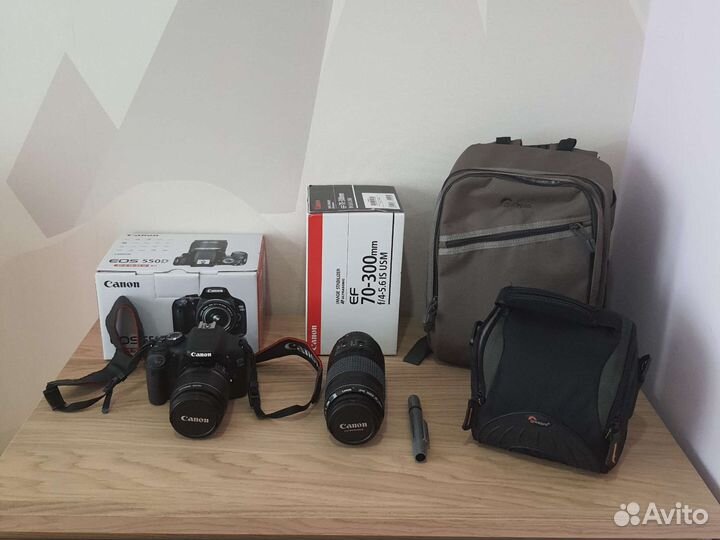 Зеркальный фотоаппарат Canon EOS 550d