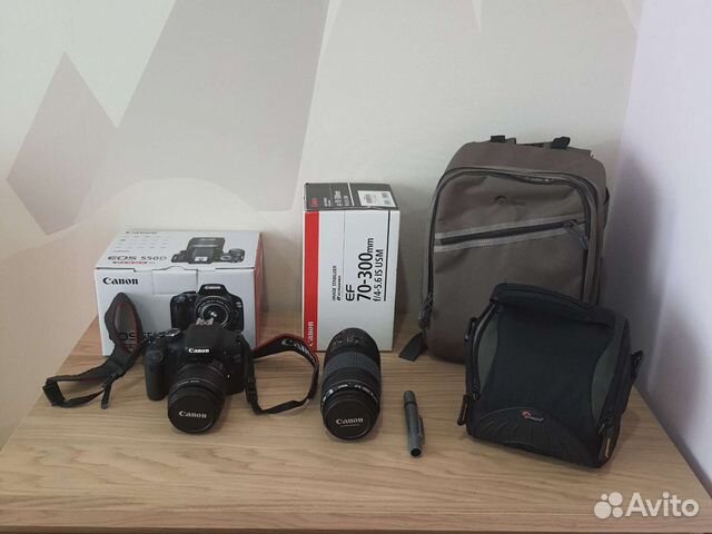 Зеркальный фотоаппарат Canon EOS 550d